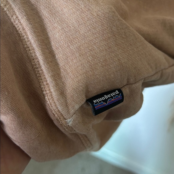 Patagonia women’s crewneck sweatshirt medium tan - Picture 5 of 5